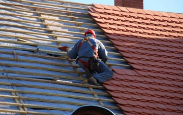roof tiles Pepperstock, Bedfordshire